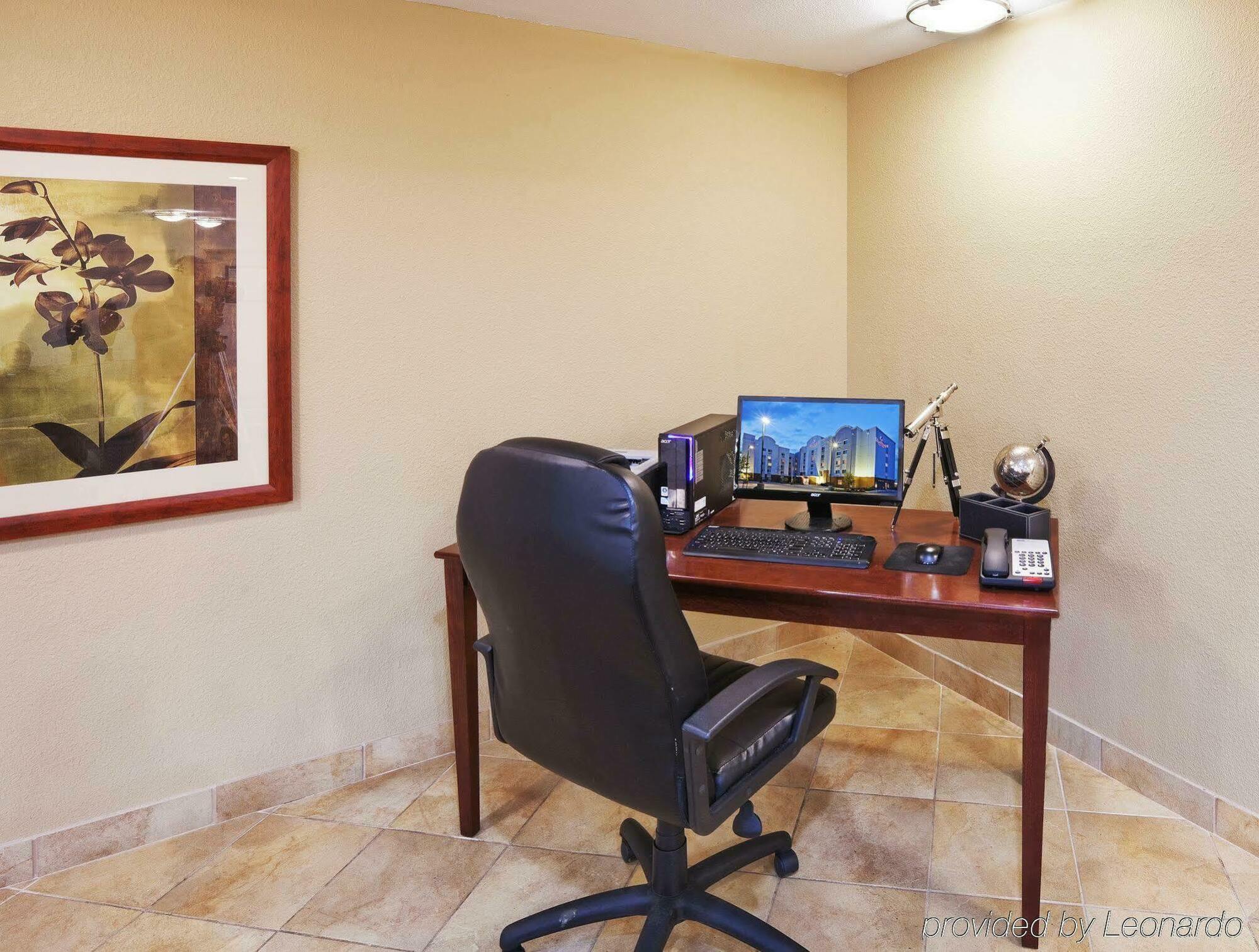 Candlewood Suites Plano East By Ihg Екстер'єр фото